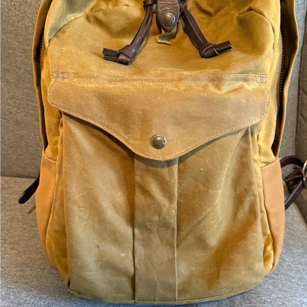 Filson Journeyman Tan